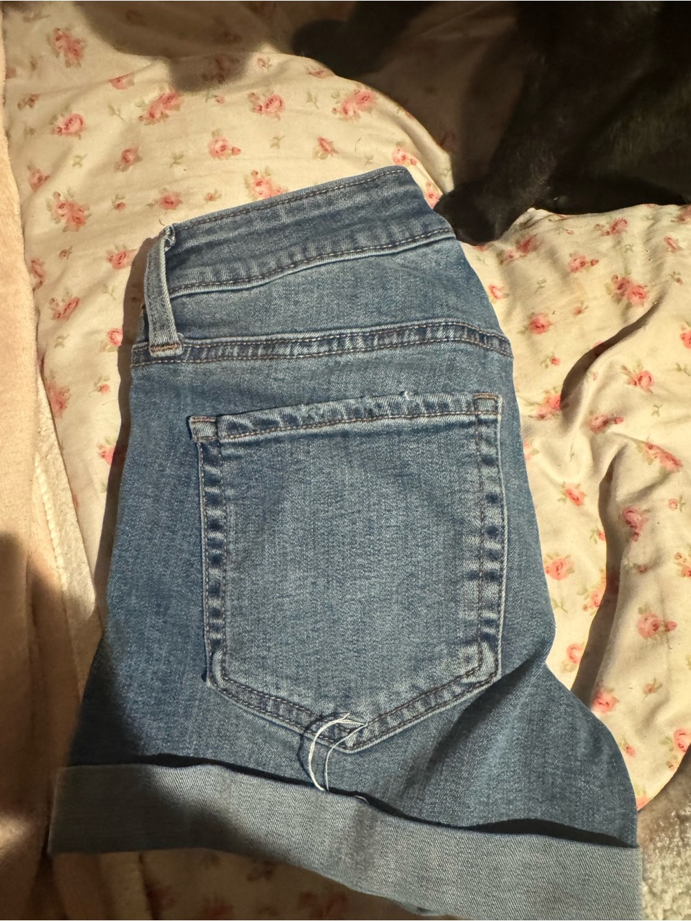 Classic Blue Women’s Denim Jeans - Casual High-Rise Pocket Style
